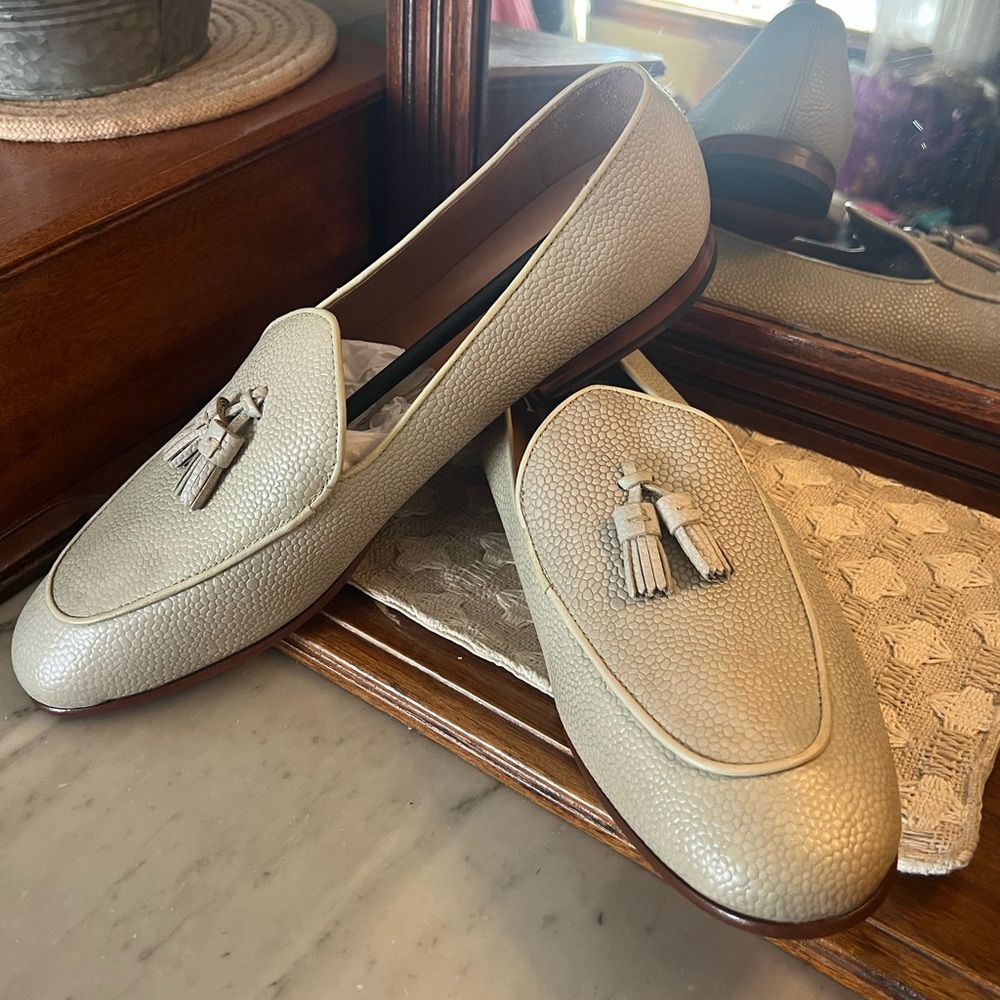 Men's Tassel Loafers in Light Beige - Classic Slip-On Dress Shoes